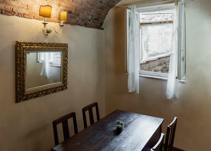 La Tosca & Casa de hóspedes 3*